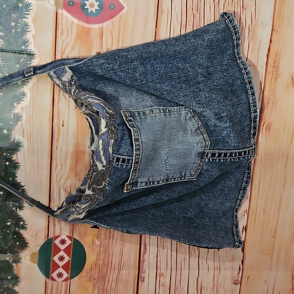 One Kind Denim co. Handbags - "One Kind Denim" Crossbody Denim Bag! Fully Lined & Pocketed!